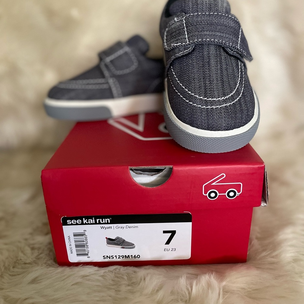 NWT See Kai Run Dark Gray Slip-On Sneakers